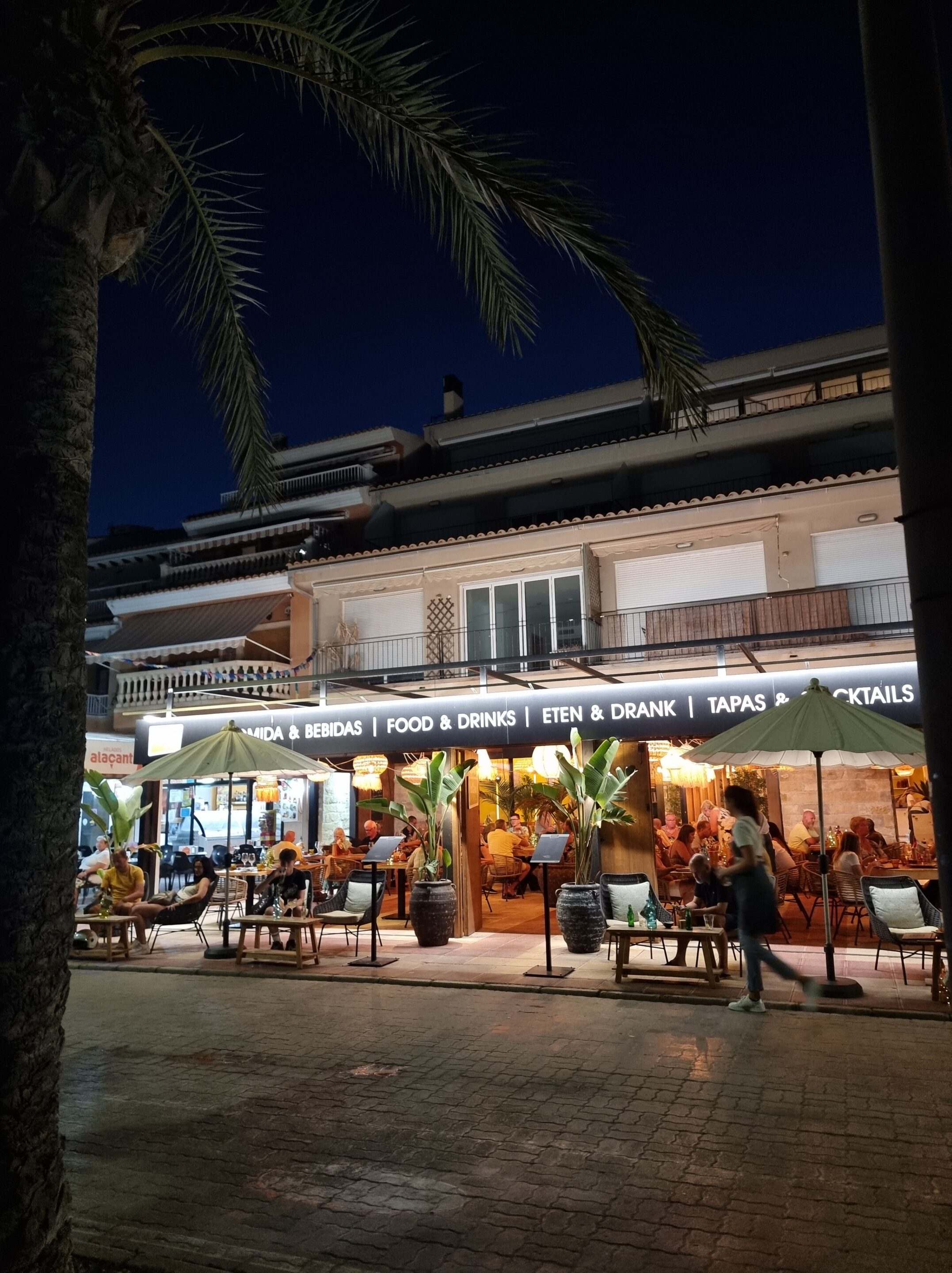 la cena by nola leuk restaurant el campello 